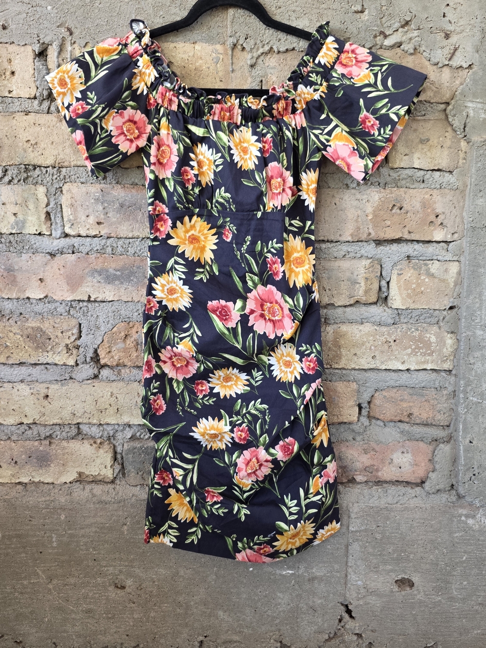 Olivaceous Floral Off-the-Shoulder Bodycon Dress Size Small Ruched Mini